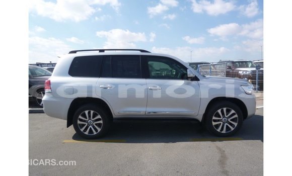 Buy Import Toyota Land Cruiser Other Car in Import - Dubai in Agalega Islands Buy Import Toyota Land Cruiser Other Car in Import - Dubai in Agalega Islands