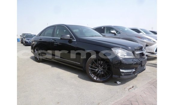 Buy Import Mercedes-Benz 190 Black Car in Import - Dubai in Agalega Islands Buy Import Mercedes-Benz 190 Black Car in Import - Dubai in Agalega Islands