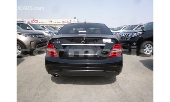 Buy Import Mercedes-Benz 190 Black Car in Import - Dubai in Agalega Islands Buy Import Mercedes-Benz 190 Black Car in Import - Dubai in Agalega Islands