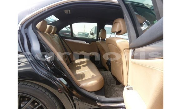 Buy Import Mercedes-Benz 190 Black Car in Import - Dubai in Agalega Islands Buy Import Mercedes-Benz 190 Black Car in Import - Dubai in Agalega Islands