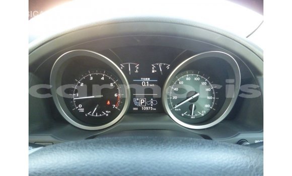 Acheter Import Voiture Toyota Land Cruiser Blanc à Import - Dubai, Îles Agalega Acheter Import Voiture Toyota Land Cruiser Blanc à Import - Dubai, Îles Agalega