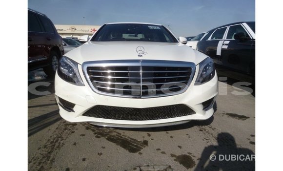Buy Import Mercedes-Benz 190 White Car in Import - Dubai in Agalega Islands Buy Import Mercedes-Benz 190 White Car in Import - Dubai in Agalega Islands