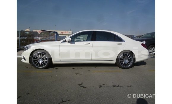 Buy Import Mercedes-Benz 190 White Car in Import - Dubai in Agalega Islands Buy Import Mercedes-Benz 190 White Car in Import - Dubai in Agalega Islands