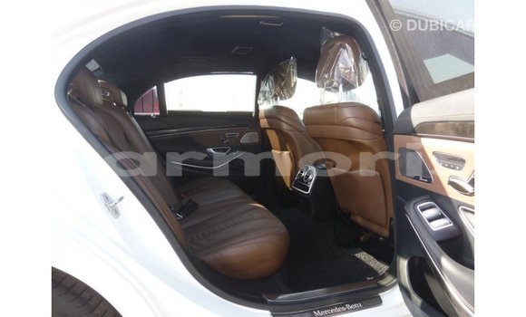 Buy Import Mercedes-Benz 190 White Car in Import - Dubai in Agalega Islands Buy Import Mercedes-Benz 190 White Car in Import - Dubai in Agalega Islands