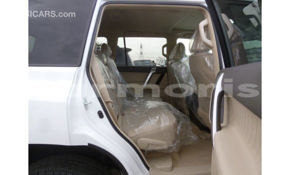 Buy Import Toyota Prado White Car in Import - Dubai in Agalega Islands Buy Import Toyota Prado White Car in Import - Dubai in Agalega Islands