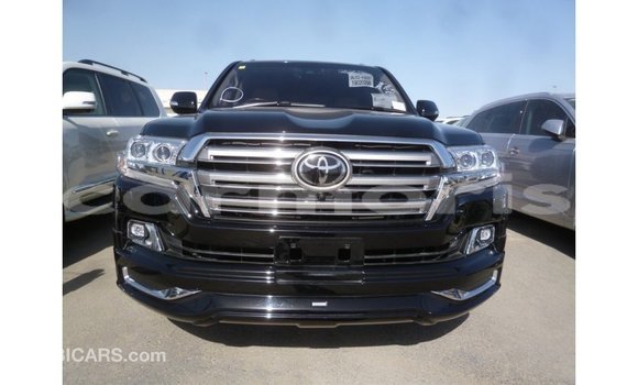Acheter Import Voiture Toyota Land Cruiser Noir à Import - Dubai, Îles Agalega Acheter Import Voiture Toyota Land Cruiser Noir à Import - Dubai, Îles Agalega
