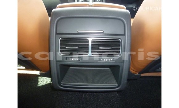 Acheter Import Voiture Volkswagen Touareg Marron à Import - Dubai, Îles Agalega Acheter Import Voiture Volkswagen Touareg Marron à Import - Dubai, Îles Agalega