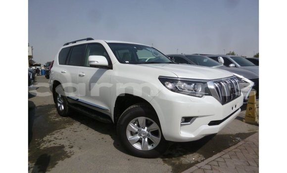 Acheter Import Voiture Toyota Prado Blanc à Import - Dubai, Îles Agalega Acheter Import Voiture Toyota Prado Blanc à Import - Dubai, Îles Agalega