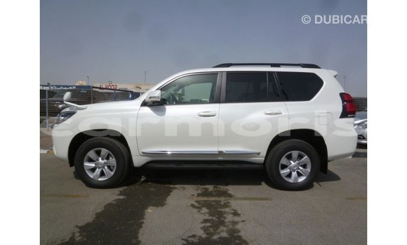 Acheter Import Voiture Toyota Prado Blanc à Import - Dubai, Îles Agalega Acheter Import Voiture Toyota Prado Blanc à Import - Dubai, Îles Agalega