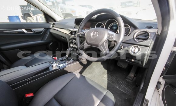 Buy Import Mercedes-Benz 200 White Car in Import - Dubai in Agalega Islands Buy Import Mercedes-Benz 200 White Car in Import - Dubai in Agalega Islands