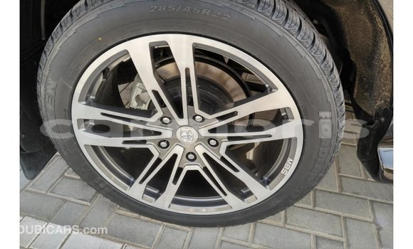 Acheter Import Voiture Toyota Land Cruiser Noir à Import - Dubai, Îles Agalega Acheter Import Voiture Toyota Land Cruiser Noir à Import - Dubai, Îles Agalega