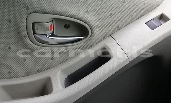 Acheter Occasion Voiture Toyota Vitz Rouge à Port Louis, Port Louis District Acheter Occasion Voiture Toyota Vitz Rouge à Port Louis, Port Louis District