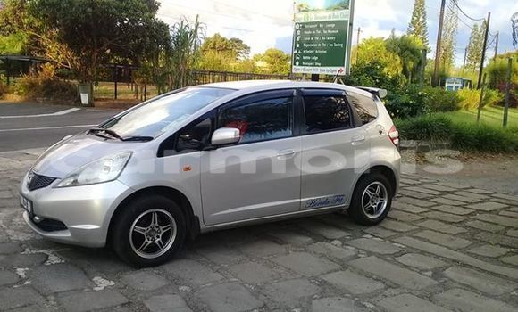 Acheter Occasion Voiture Honda fit Gris à Port Louis, Port Louis District Acheter Occasion Voiture Honda fit Gris à Port Louis, Port Louis District
