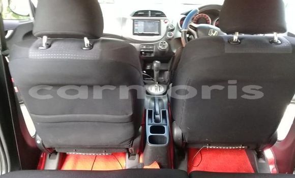 Buy Used Honda fit Silver Car in Port Louis in Port Louis District Buy Used Honda fit Silver Car in Port Louis in Port Louis District