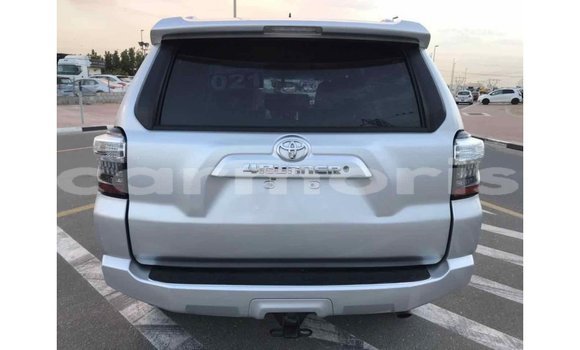 Buy Import Toyota HiAce Other Truck in Import - Dubai in Agalega Islands Buy Import Toyota HiAce Other Truck in Import - Dubai in Agalega Islands