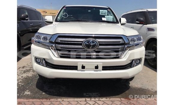 Acheter Import Voiture Toyota Land Cruiser Blanc à Import - Dubai, Îles Agalega Acheter Import Voiture Toyota Land Cruiser Blanc à Import - Dubai, Îles Agalega