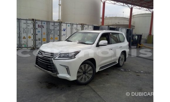 Acheter Import Voiture Lexus LX Blanc à Import - Dubai, Îles Agalega Acheter Import Voiture Lexus LX Blanc à Import - Dubai, Îles Agalega