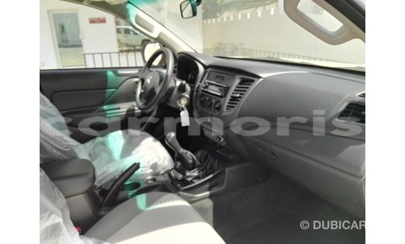 Buy Import Mitsubishi L200 White Car in Import - Dubai in Agalega Islands Buy Import Mitsubishi L200 White Car in Import - Dubai in Agalega Islands