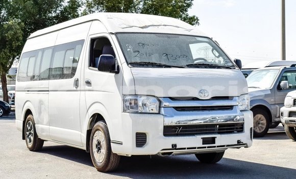 Buy Import Toyota Hiace White Car in Import - Dubai in Agalega Islands Buy Import Toyota Hiace White Car in Import - Dubai in Agalega Islands