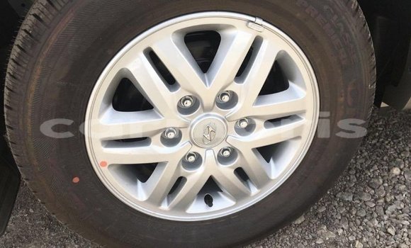 Buy Import Hyundai Accent White Car in Import - Dubai in Agalega Islands Buy Import Hyundai Accent White Car in Import - Dubai in Agalega Islands