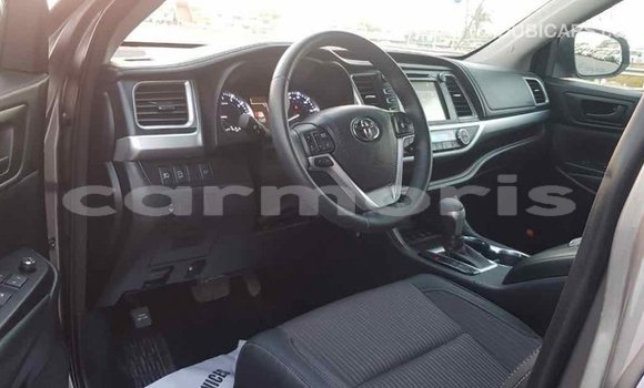 Buy Import Toyota Highlander Other Car in Import - Dubai in Agalega Islands Buy Import Toyota Highlander Other Car in Import - Dubai in Agalega Islands