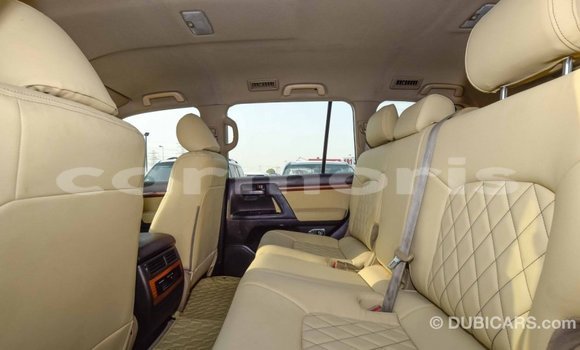 Buy Import Toyota Land Cruiser White Car in Import - Dubai in Agalega Islands Buy Import Toyota Land Cruiser White Car in Import - Dubai in Agalega Islands