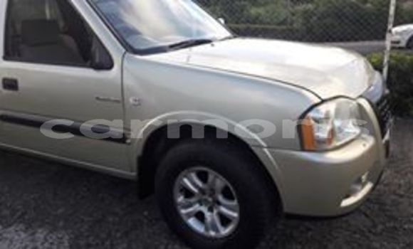 Buy Used Isuzu KB Silver Car in Port Louis in Port Louis District