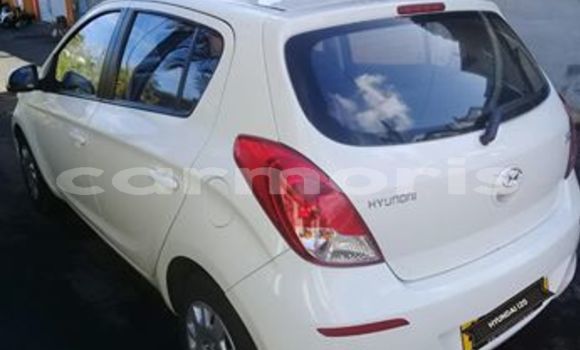 Acheter Occasion Voiture Hyundai i20 Blanc à Port Louis, Port Louis District Acheter Occasion Voiture Hyundai i20 Blanc à Port Louis, Port Louis District