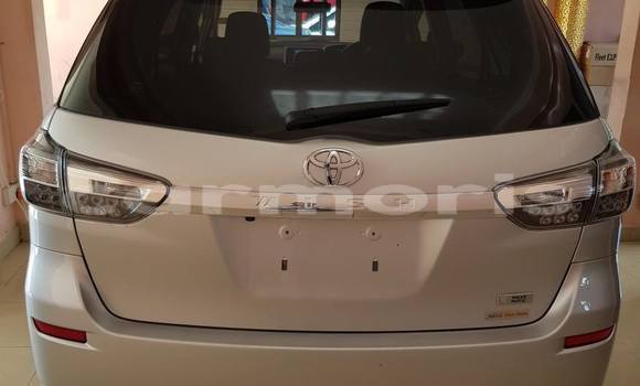 Buy Used Toyota Wish Silver Car in Port Louis in Port Louis District Buy Used Toyota Wish Silver Car in Port Louis in Port Louis District