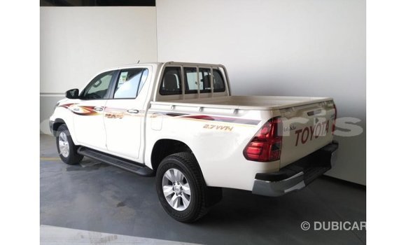 Acheter Import Voiture Toyota Hilux Blanc à Import - Dubai, Îles Agalega Acheter Import Voiture Toyota Hilux Blanc à Import - Dubai, Îles Agalega