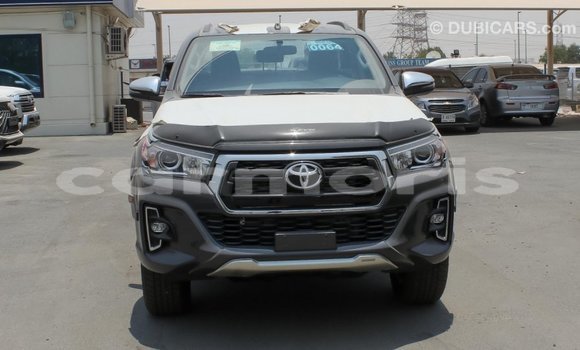 Acheter Import Voiture Toyota Hilux Noir à Import - Dubai, Îles Agalega Acheter Import Voiture Toyota Hilux Noir à Import - Dubai, Îles Agalega