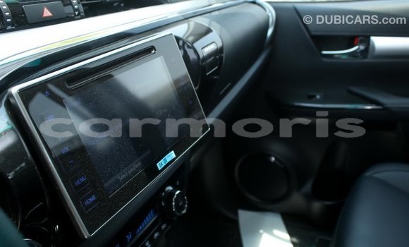 Acheter Import Voiture Toyota Hilux Noir à Import - Dubai, Îles Agalega Acheter Import Voiture Toyota Hilux Noir à Import - Dubai, Îles Agalega