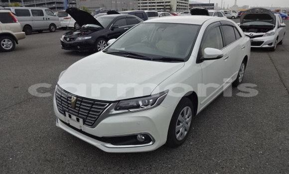 Buy Used Toyota Previa White Car in Port Louis in Port Louis District Buy Used Toyota Previa White Car in Port Louis in Port Louis District