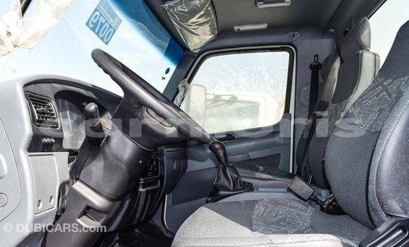 Buy Import Mercedes-Benz 190 White Car in Import - Dubai in Agalega Islands Buy Import Mercedes-Benz 190 White Car in Import - Dubai in Agalega Islands