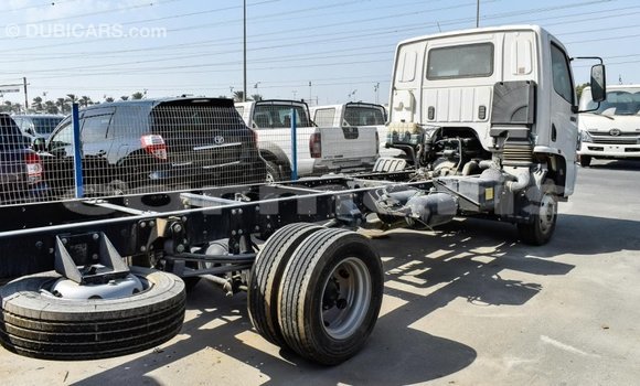 Buy Import Mercedes-Benz 190 White Car in Import - Dubai in Agalega Islands Buy Import Mercedes-Benz 190 White Car in Import - Dubai in Agalega Islands