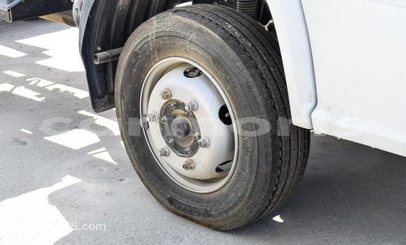 Buy Import Mercedes-Benz 190 White Car in Import - Dubai in Agalega Islands Buy Import Mercedes-Benz 190 White Car in Import - Dubai in Agalega Islands