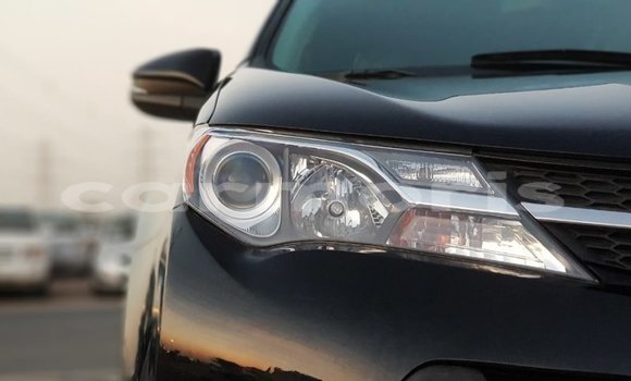 Buy Import Toyota HiAce Black Truck in Import - Dubai in Agalega Islands