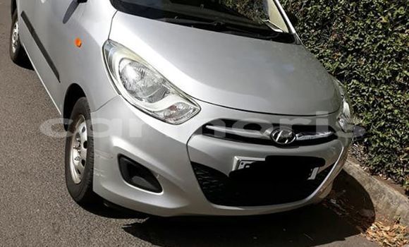 Buy Used Hyundai i10 Silver Car in Quatre Bornes in Plaines Wilhems District