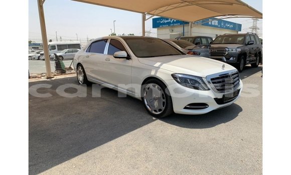 Acheter Import Voiture Mercedes-Benz 190 Blanc à Import - Dubai, Îles Agalega Acheter Import Voiture Mercedes-Benz 190 Blanc à Import - Dubai, Îles Agalega