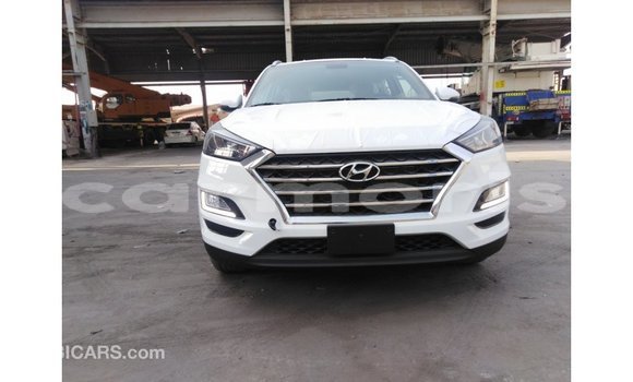 Buy Import Hyundai Tucson White Car in Import - Dubai in Agalega Islands Buy Import Hyundai Tucson White Car in Import - Dubai in Agalega Islands