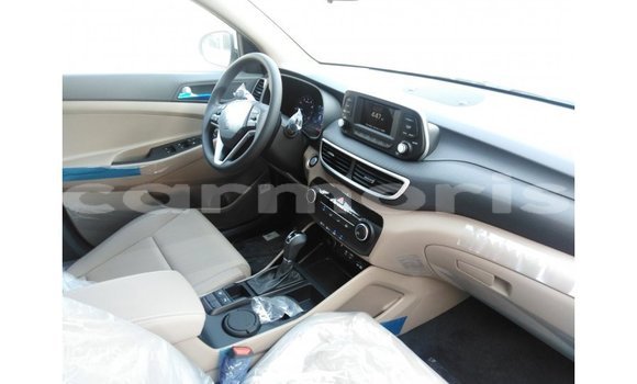 Buy Import Hyundai Tucson White Car in Import - Dubai in Agalega Islands Buy Import Hyundai Tucson White Car in Import - Dubai in Agalega Islands