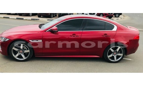Acheter Import Voiture Jaguar XE Rouge à Import - Dubai, Îles Agalega Acheter Import Voiture Jaguar XE Rouge à Import - Dubai, Îles Agalega