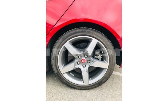 Acheter Import Voiture Jaguar XE Rouge à Import - Dubai, Îles Agalega Acheter Import Voiture Jaguar XE Rouge à Import - Dubai, Îles Agalega