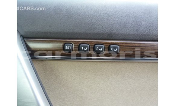 Acheter Import Voiture Toyota Land Cruiser Noir à Import - Dubai, Îles Agalega Acheter Import Voiture Toyota Land Cruiser Noir à Import - Dubai, Îles Agalega