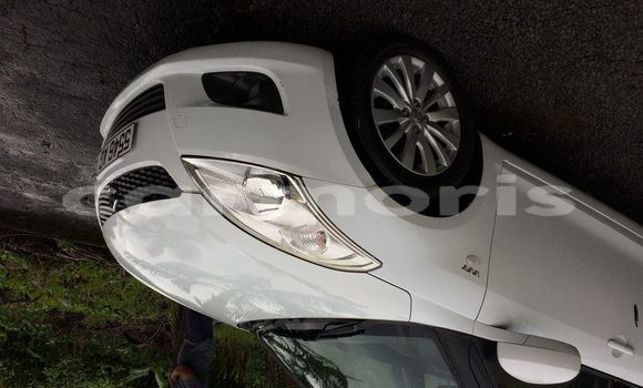 Buy Used Suzuki Swift White Car in Rose Belle in Grand Port District Buy Used Suzuki Swift White Car in Rose Belle in Grand Port District