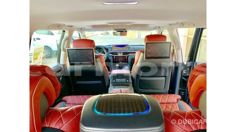 Big with watermark 0fa1102e ad67 4892 b6af ce09cfbbbacf