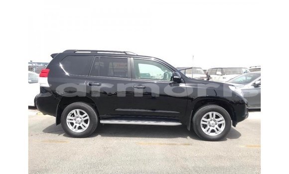 Acheter Import Voiture Toyota Land Cruiser Noir à Import - Dubai, Îles Agalega Acheter Import Voiture Toyota Land Cruiser Noir à Import - Dubai, Îles Agalega