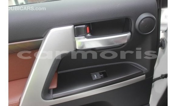 Buy Import Toyota Land Cruiser White Car in Import - Dubai in Agalega Islands Buy Import Toyota Land Cruiser White Car in Import - Dubai in Agalega Islands