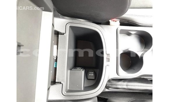 Acheter Import Voiture Mercedes-Benz 250 Bleu à Import - Dubai, Îles Agalega Acheter Import Voiture Mercedes-Benz 250 Bleu à Import - Dubai, Îles Agalega