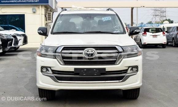 Acheter Import Voiture Toyota Land Cruiser Blanc à Import - Dubai, Îles Agalega Acheter Import Voiture Toyota Land Cruiser Blanc à Import - Dubai, Îles Agalega